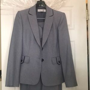 Tahari suit -women’s suit